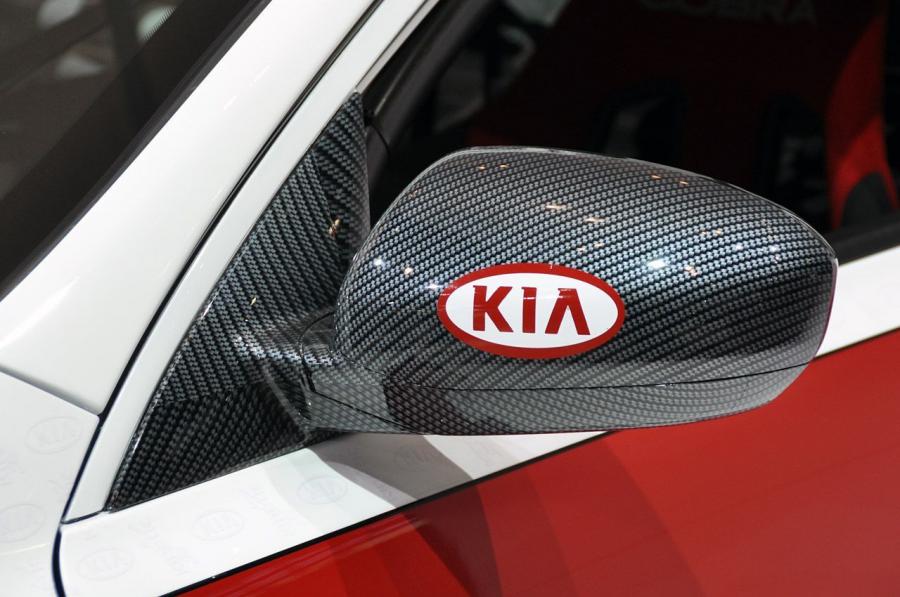  Kia Optima Turbo SX Kinetic Race Car 2011 года  (фото 13 из 14)